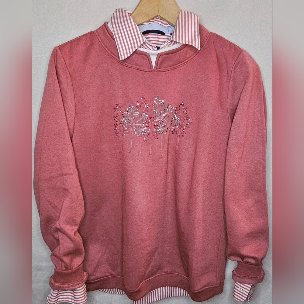 Womens Salmonish Embroidered Vintage Sweater